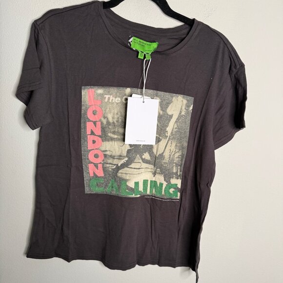 Free people Women's‎ Black The Clash Graphic Short Sleeve Tee - Size S Small - Picture 1 of 5